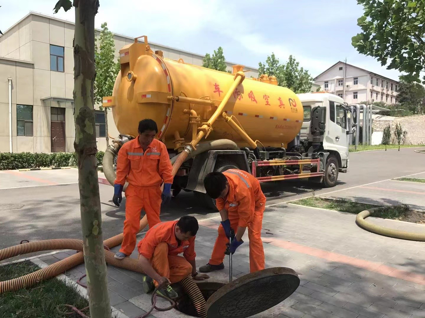 永靖化粪池清理与5-8吨吸粪车施工效率分析